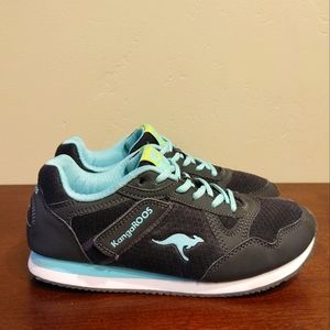 KANGAROO womans shoes with pocket